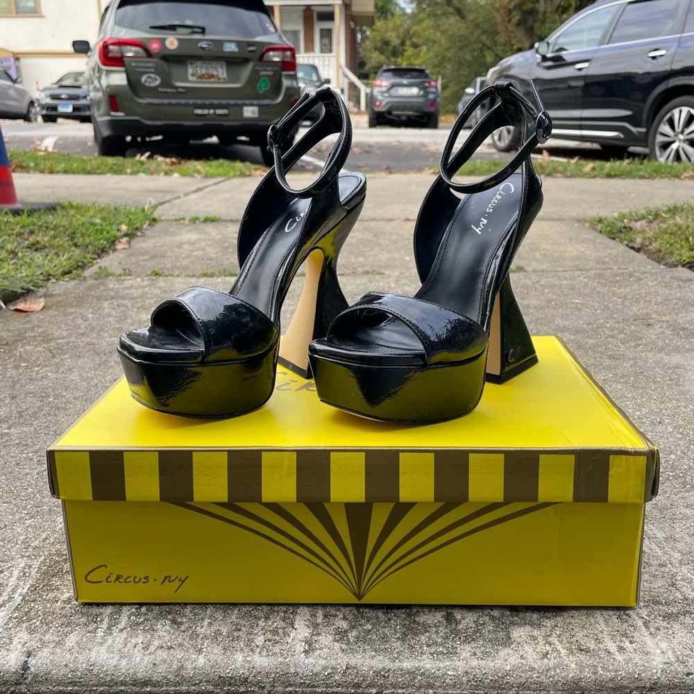 Circus NY by Sam Edelman Alisa Sculpted Platform Heel